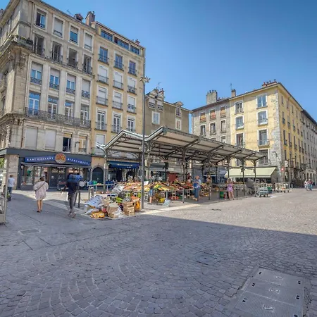 Le Brocherie - Place Aux Herbes - Quai De