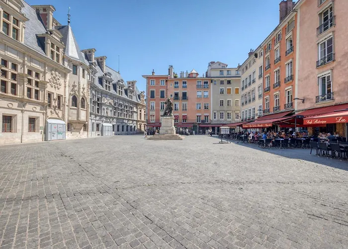Le Brocherie - Place Aux Herbes - Quai De גרנובל