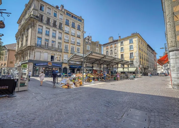 Le Brocherie - Place Aux Herbes - Quai De