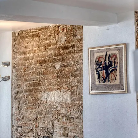 Le Brocherie - Place Aux Herbes - Quai De * Grenoble